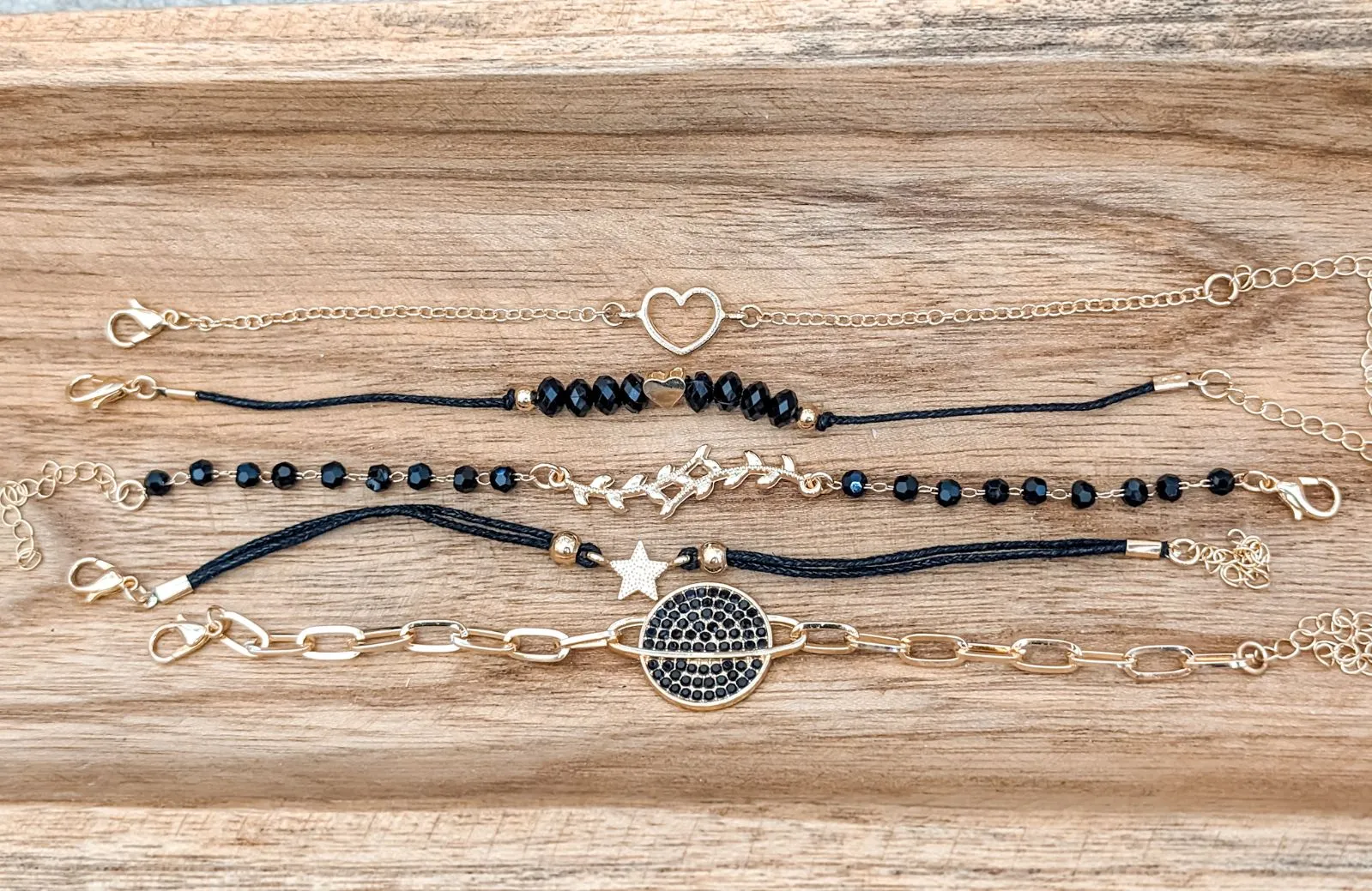 Beautiful Black and Gold Bracelet Set