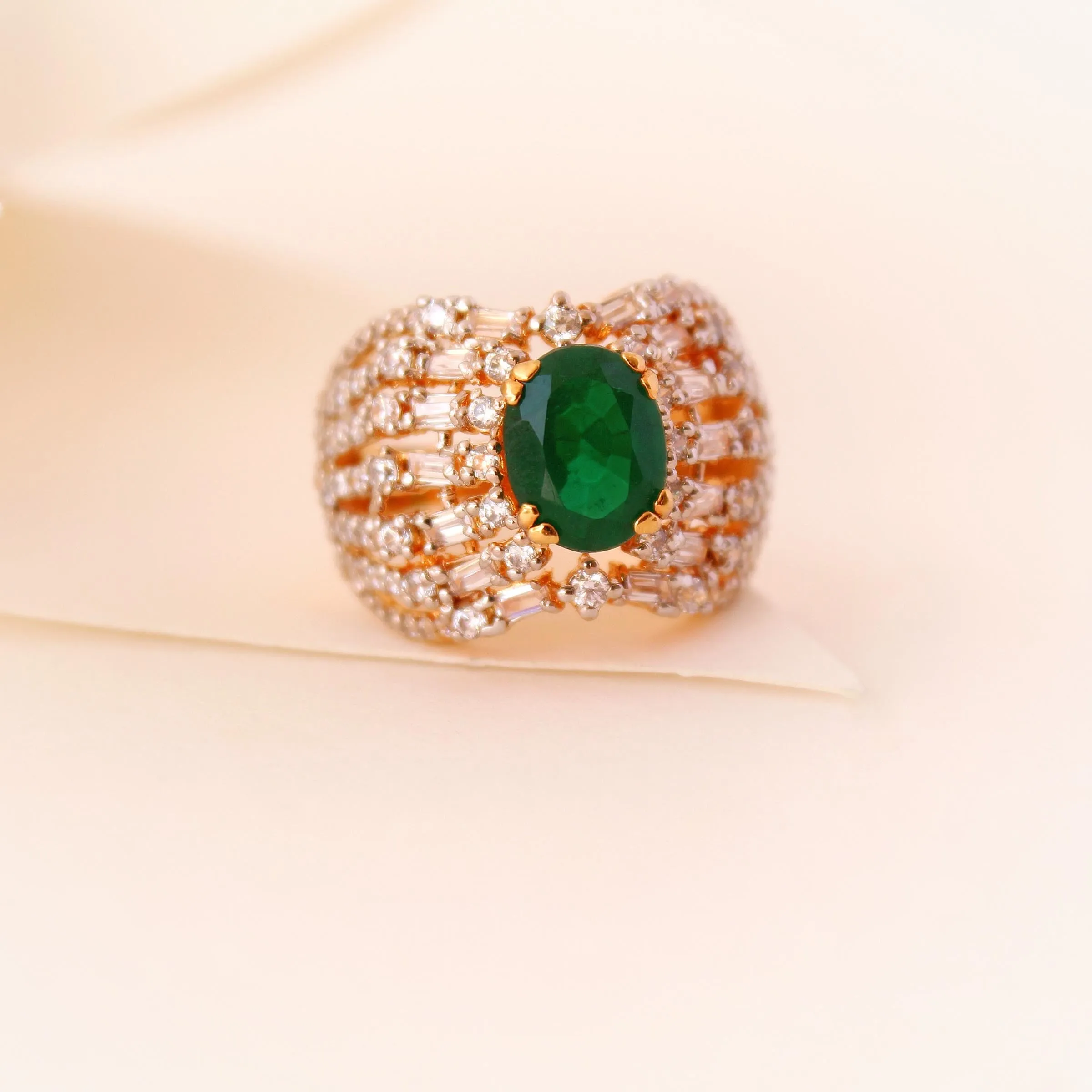 Cocktail ring in Jade